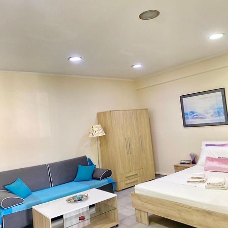 Cozy Apartment Near To The Airport Kouvarás 외부 사진