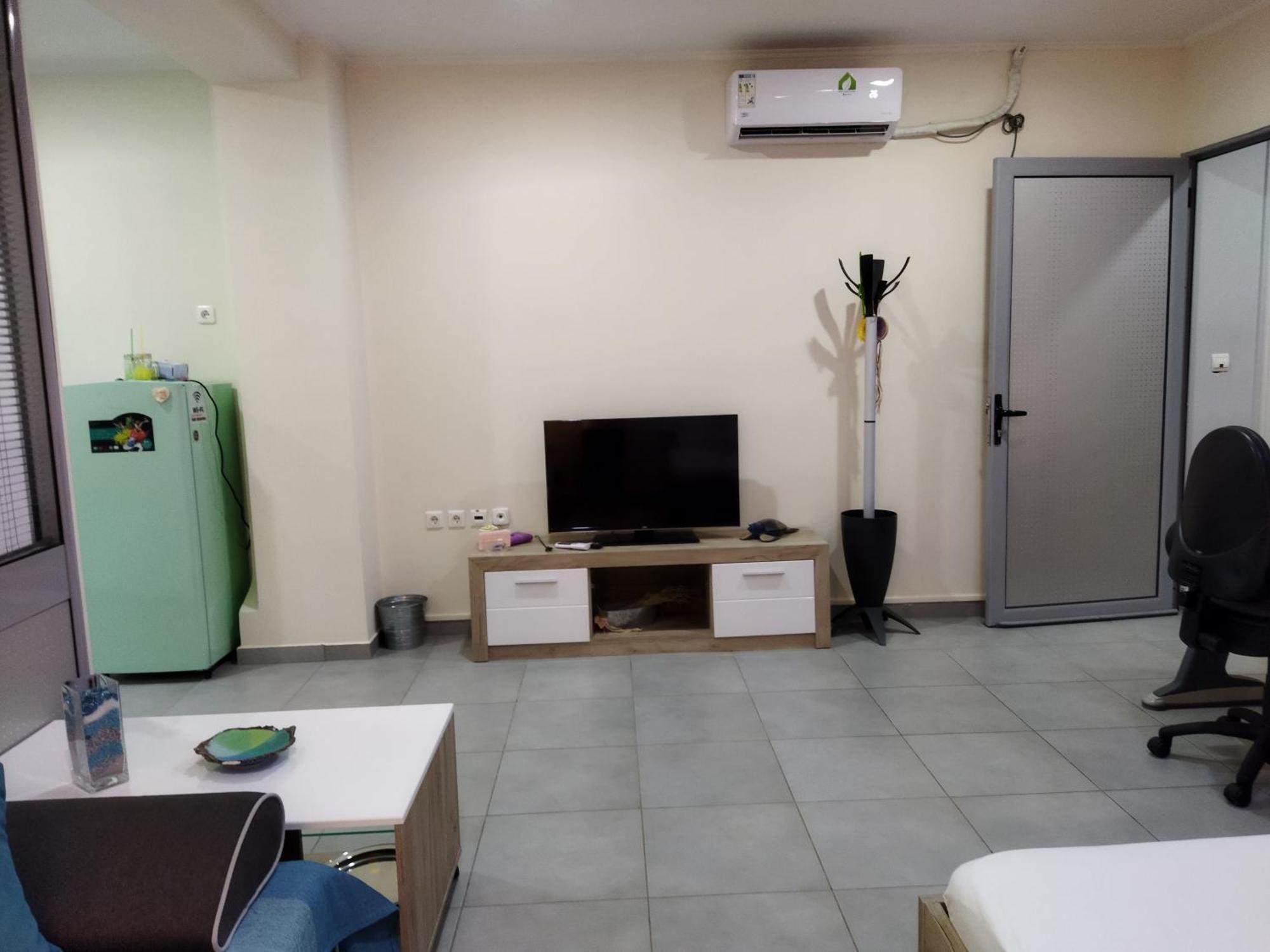 Cozy Apartment Near To The Airport Kouvarás 외부 사진